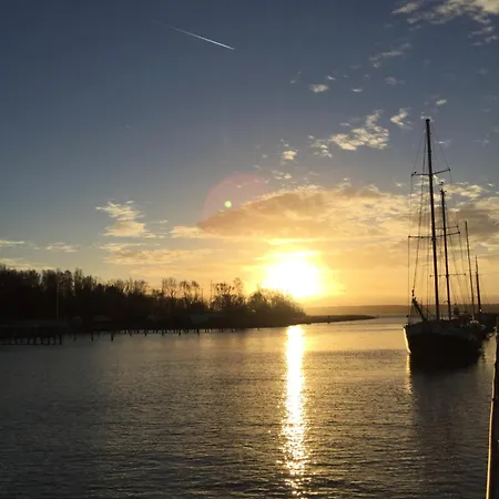 Exklusives Im Yachthafen - Mit Seeblick Hébergement de vacances