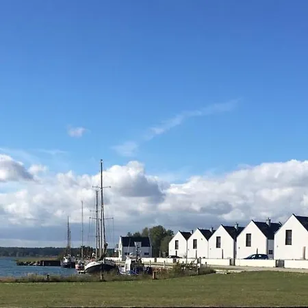 Exklusives Im Yachthafen - Mit Seeblick Hébergement de vacances Peenemunde