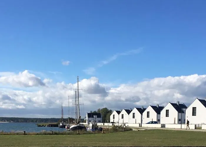 Exklusives Im Yachthafen - Mit Seeblick 別荘 ペーネミュンデ